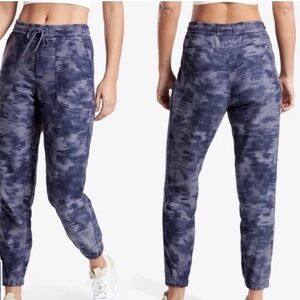 Athleta Blue Patterned Joggers